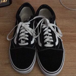Black Old Skool Van’s Women’s size 9.5